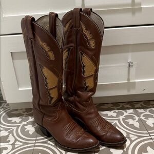 Vintage Tony Lama Brown Leather butterfly Cowboy Boots - 7.5